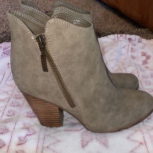 Tan / Greyish Michael Shannon booties